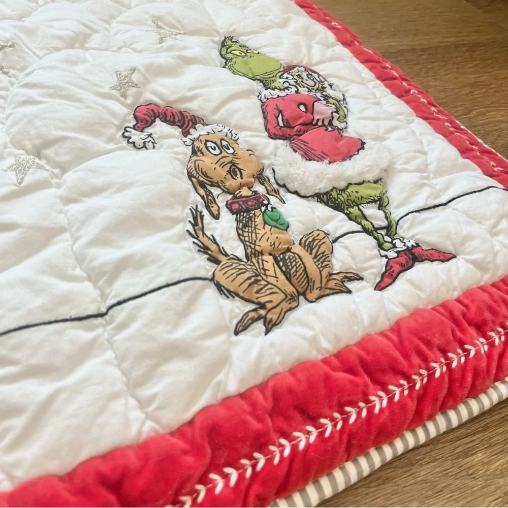 Pottery Barn Teen Dr Suess's The Grinch Quilted Sham Standard White #G414 2 Set